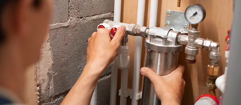 Plumbers to Fix Water Pressure Issues in House in Courtice, Ontario